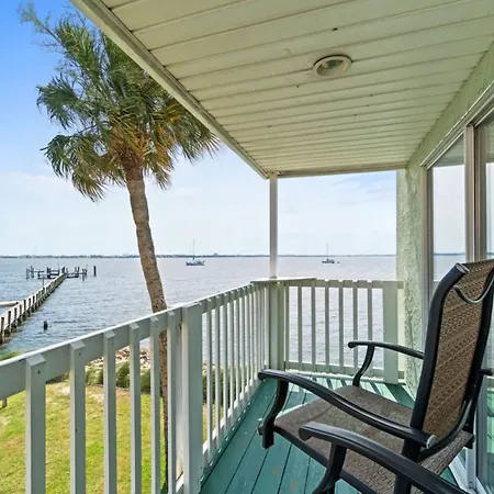 Bayfront Townhome In Historic St. Andrews